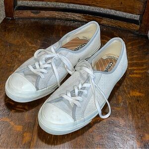 Converse Training “Chuck Taylor” flat sneakers shoes size 8